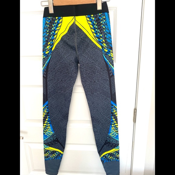 Gapfit women’s legging. - Picture 2 of 5